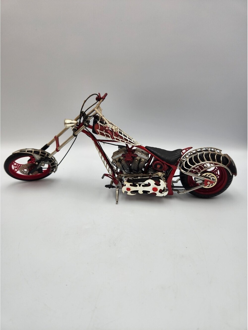 Joy Ride Black Widow Spiderweb Chopper Motorcycle Diecast Model 1:10 Scale - P7